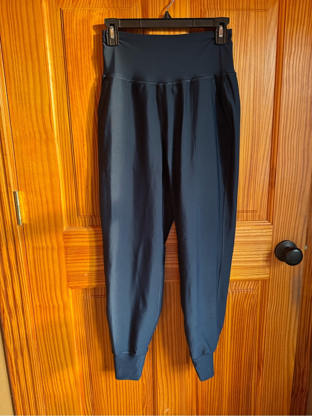 Old Navy Active High-Waist Navy Jogger Pants for Women
